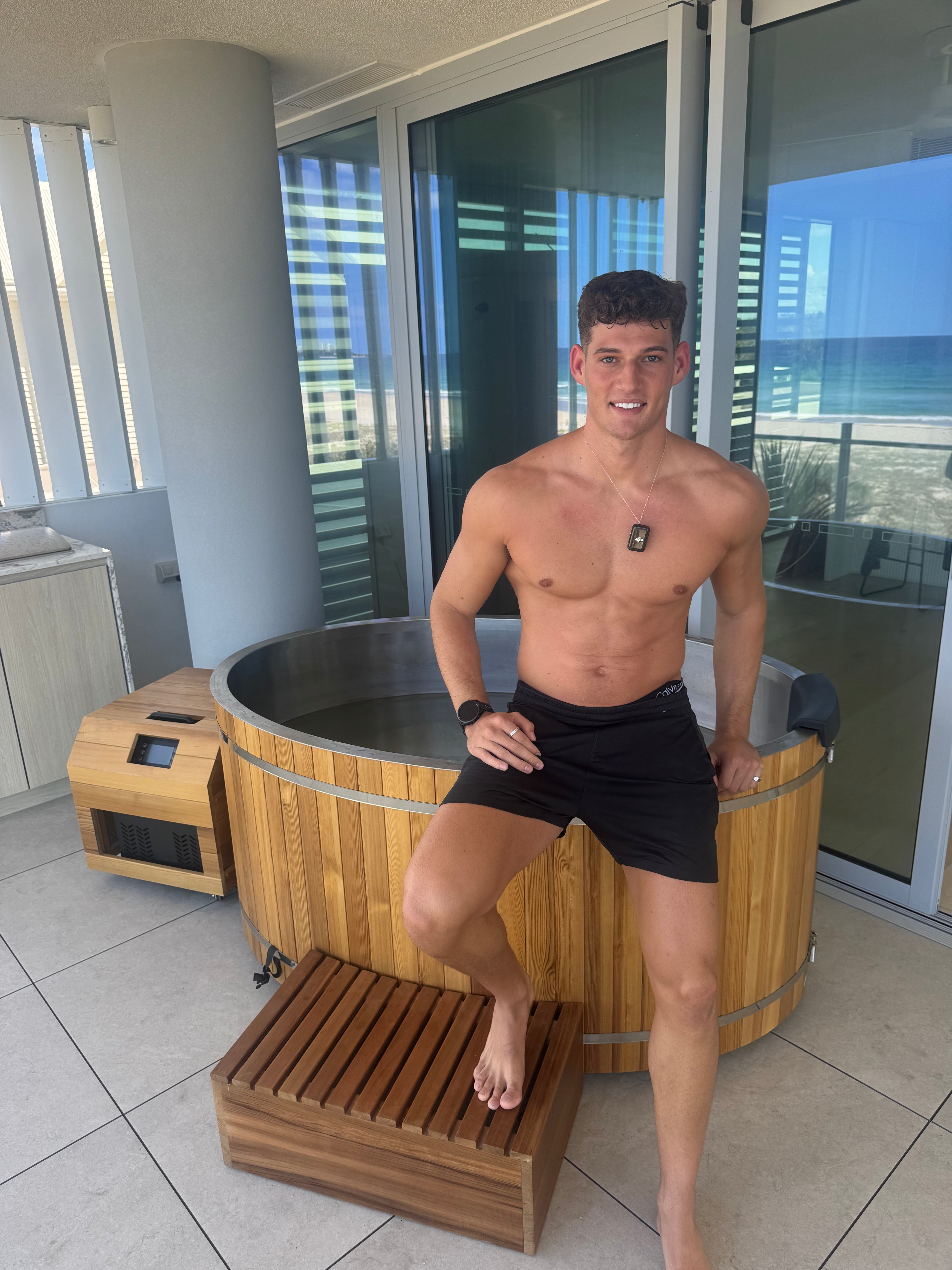 Recover | Deluxe Wooden Ice Bath