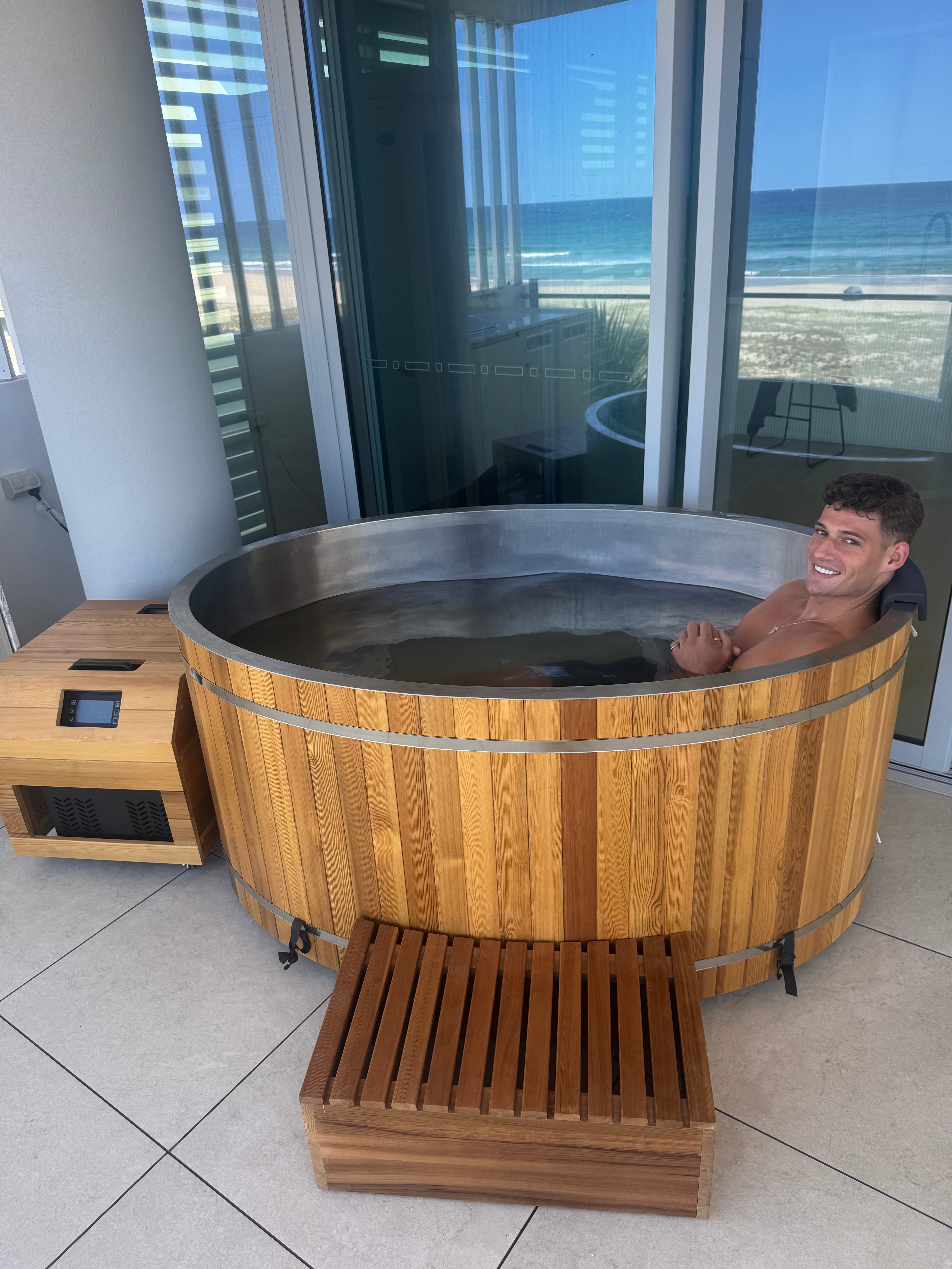 Recover | Deluxe Wooden Ice Bath